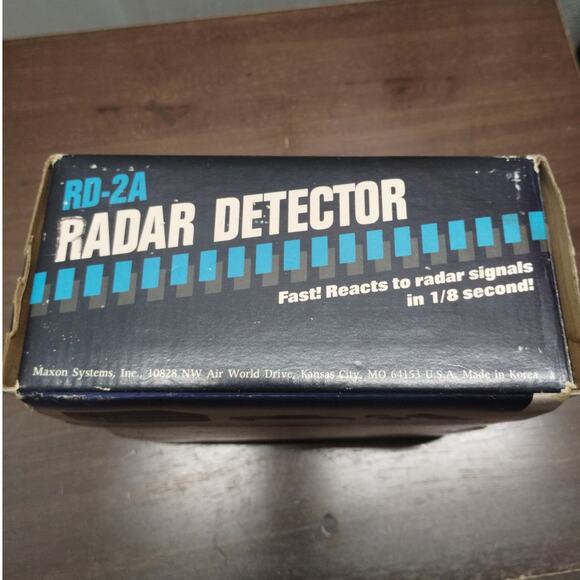 Vintage Maxon RD-2A Radar Detector Anti-Falsing Circuit Superheterodyne Receiver - Picture 4 of 6